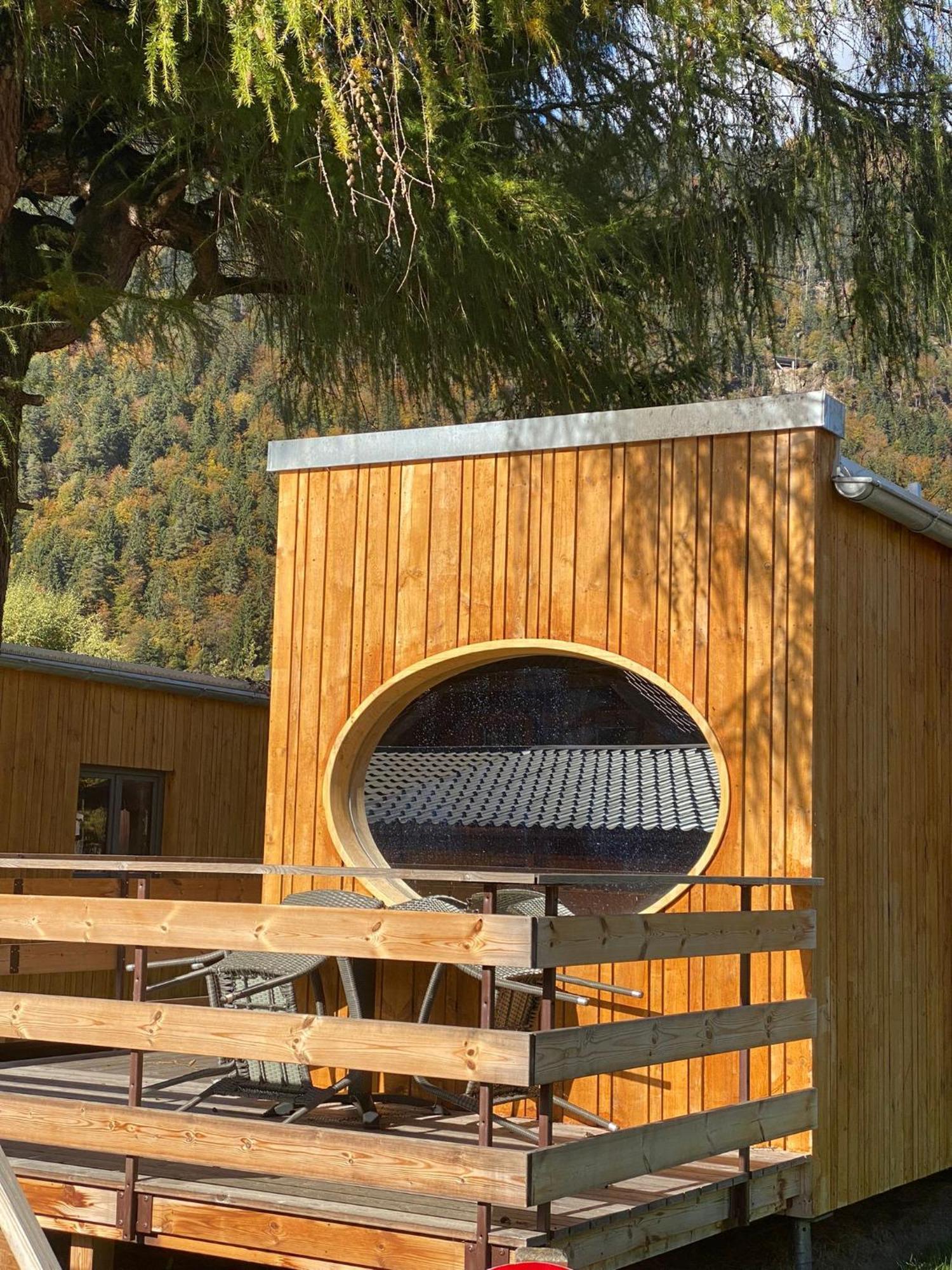 Unique Tiny Eco Lodges With Gorgeous Views To Jungfrau Massiv Інтерлакен Екстер'єр фото